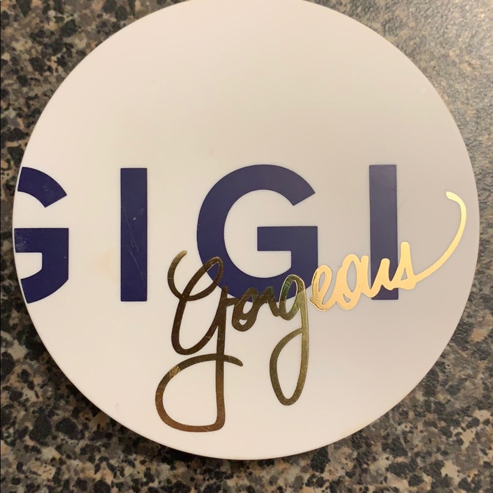Gigi Gorgeous Bronzer